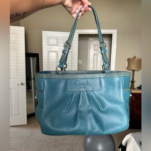 Coach handbag/purse. Good condition. Teal - turquoise color. Leather